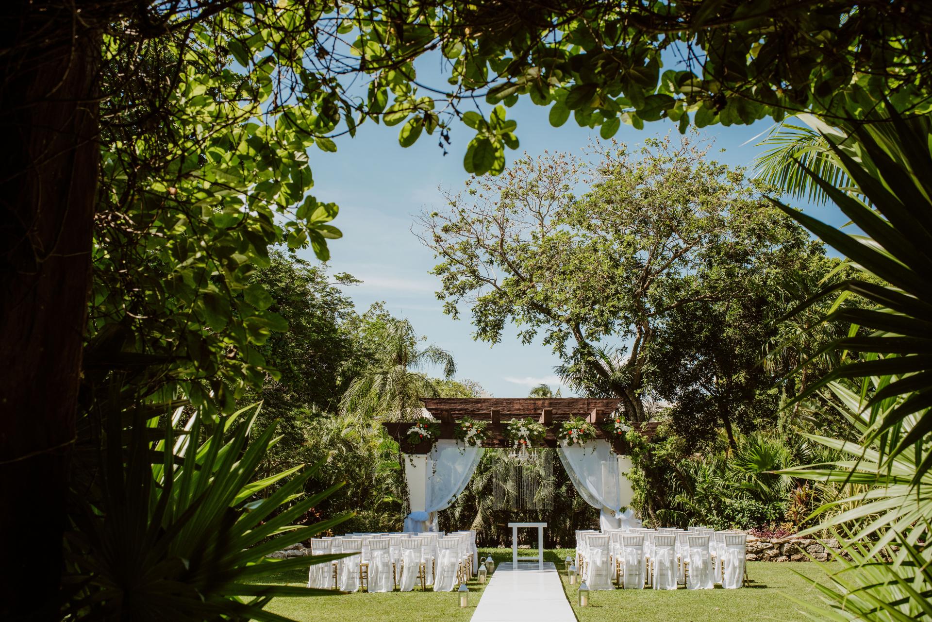 Sandos Playacar Wedding Garden