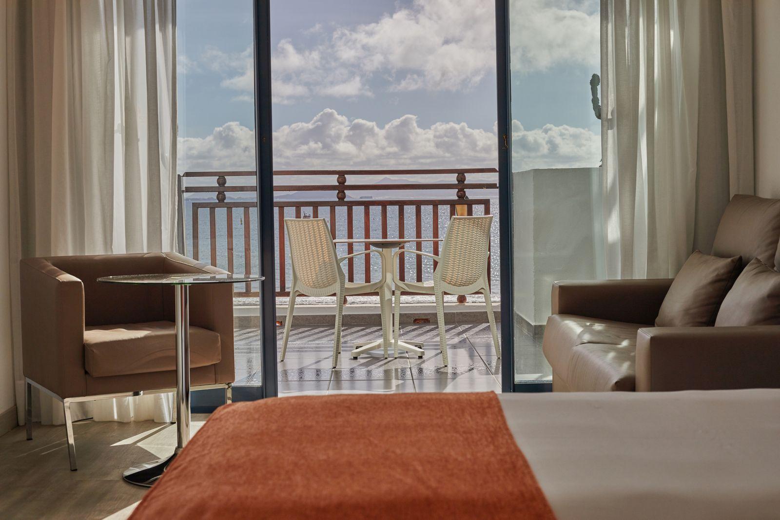 SUPERIOR SIDE SEA VIEW