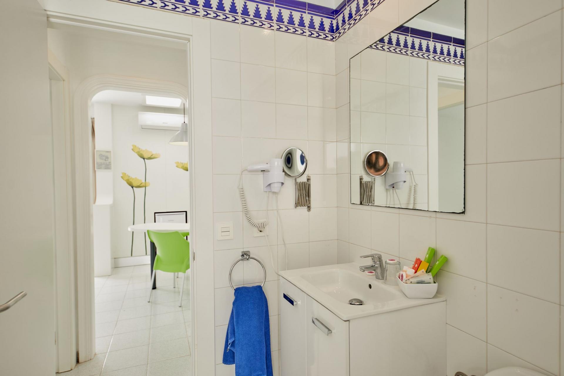 SEA VIEW ONE BEDROOM BUNGALOW