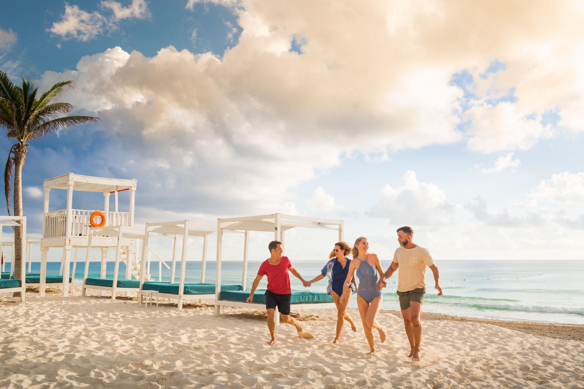 Sandos Cancun Grupos beach