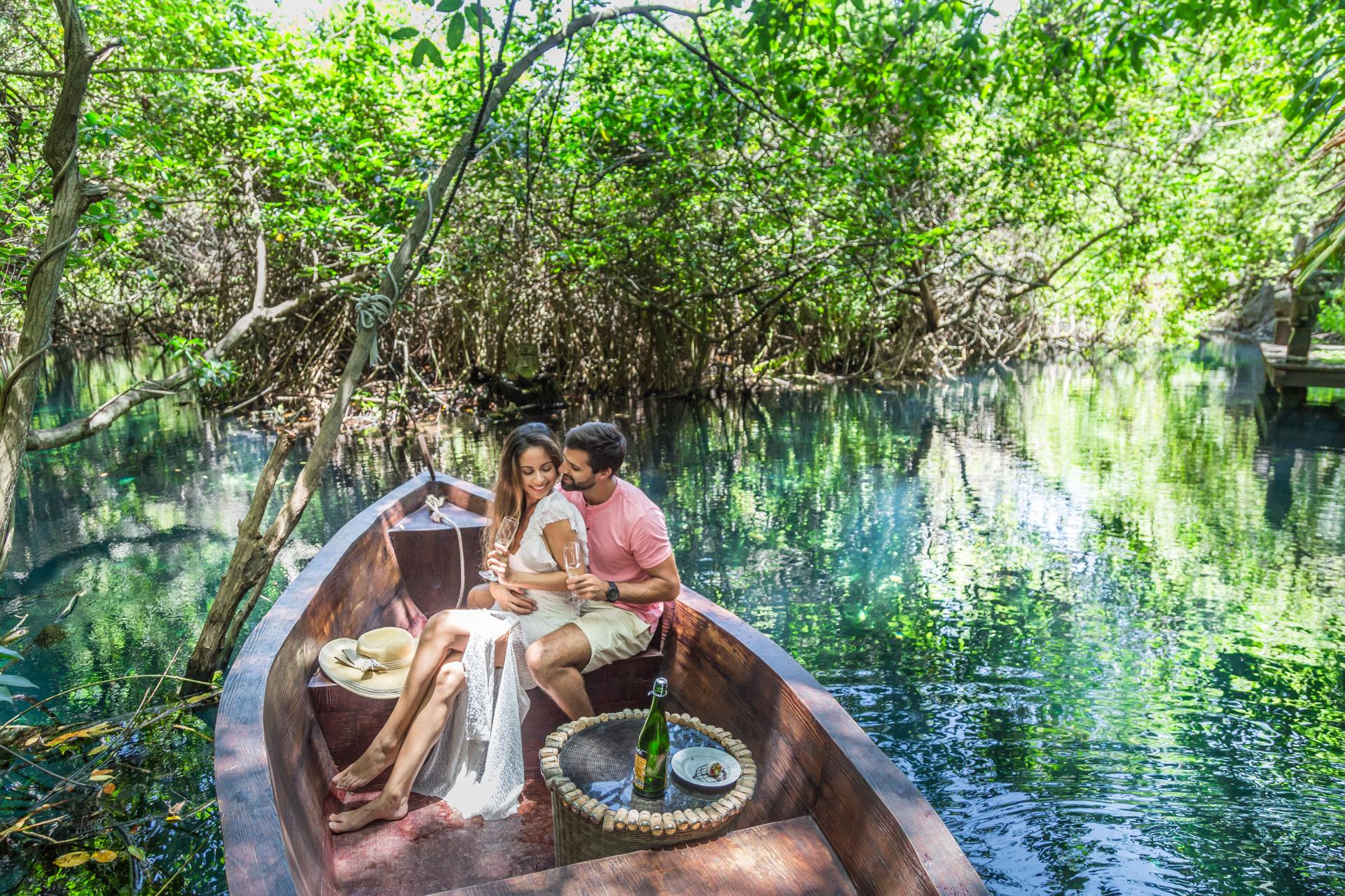 ROMANTIC GETAWAYS AT SANDOS