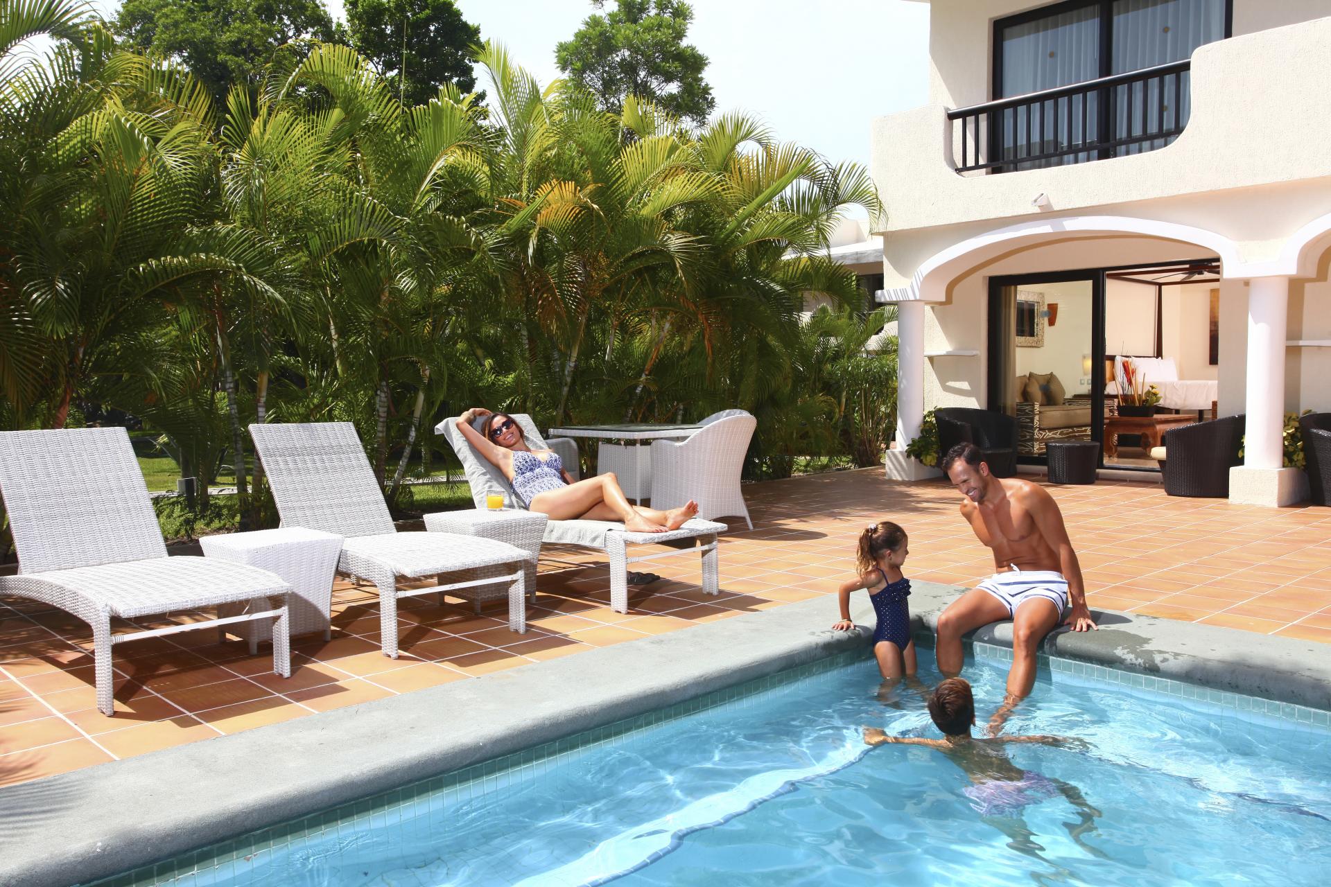 Royal Elite Hacienda Junior Suite With Jacuzzi