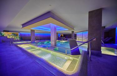 WORLD-CLASS SPA WORLD-CLASS SPA